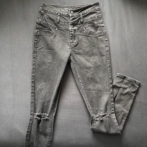 Refuge High-Rise Ripped Skinny Jeans